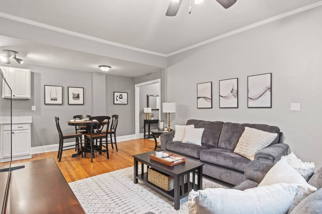 2 bdrm/2 ba in historic downtown Raleigh!