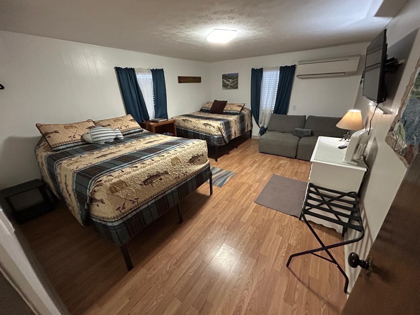 2 habitaciones, cuna de viaje, wifi gratis y ropa de cama 