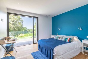 6 quartos, Wi-Fi de cortesia