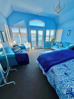 3 Schlafzimmer, Schreibtisch, Bügeleisen/Bügelbrett, Reisekinderbett