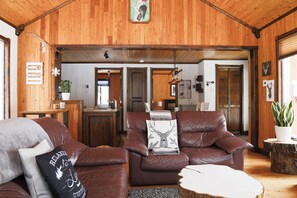 Living area - Accès lac et Rivière, Près de Plusieurs Activités. Lac Sept-îles, Saint-raymond (Saint-Raymond)