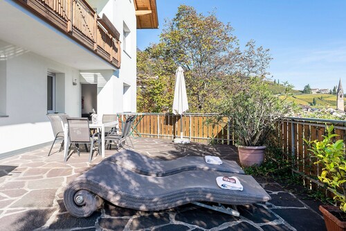 Ferienwohnung 'Rungg' mit Bergblick, Gemeinschaftsterrasse und WLAN