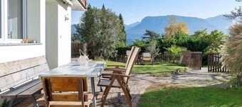 Apartment 'Rungg' with Mountain View, Shared Terrace and Wi-Fi