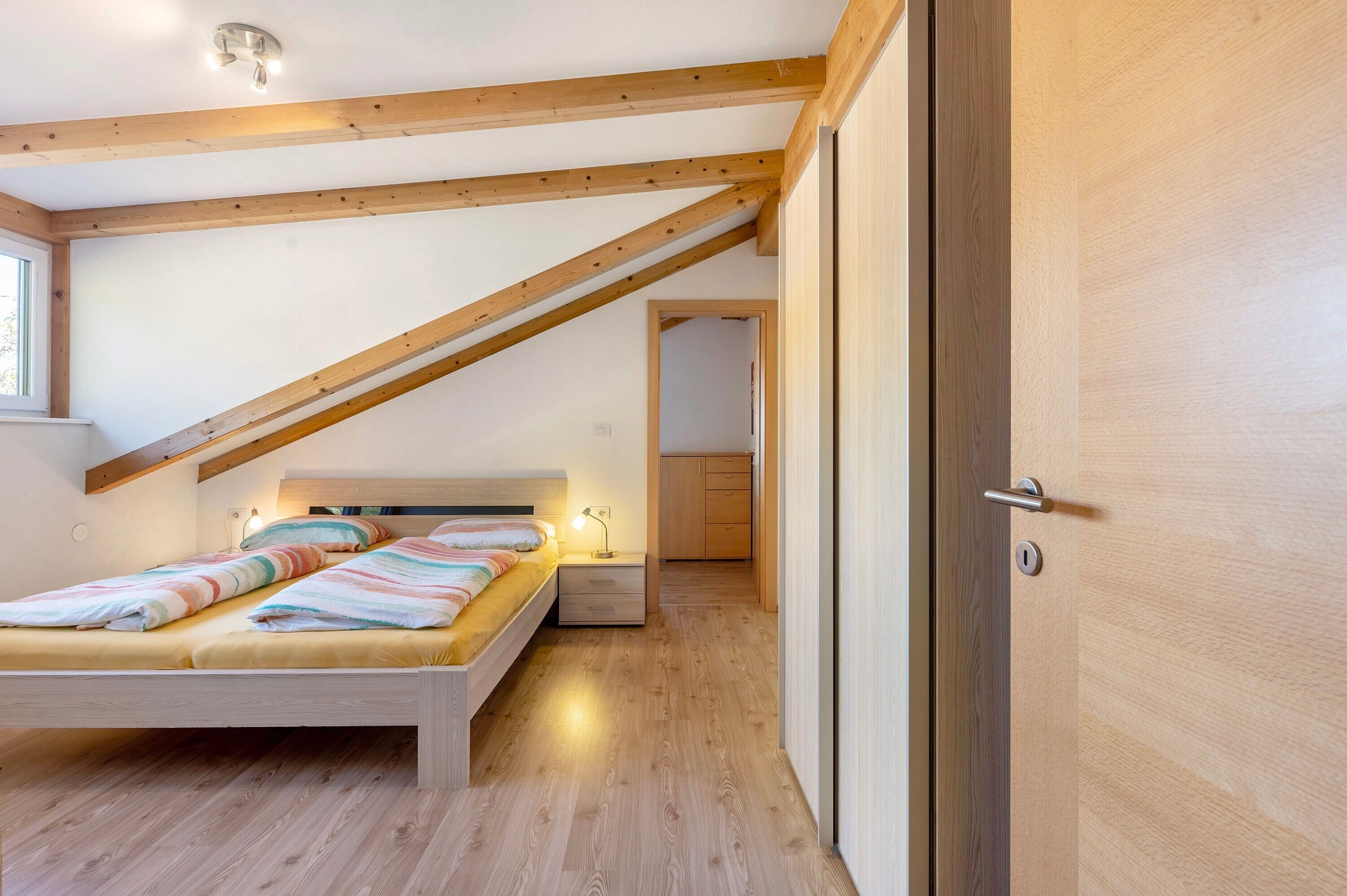 2 soverom, wi-fi (inkludert) og sengetøy