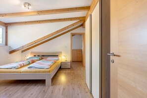 2 habitaciones, wifi gratis y ropa de cama 