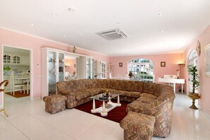 TV, fireplace, table tennis