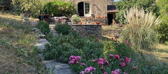 Holiday Home 'La Grande Combe' with Mountain View, Private Pool and Wi-Fi