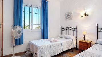 2 Schlafzimmer, Bügeleisen/Bügelbrett, kostenloses WLAN, Bettwäsche