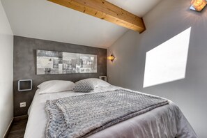 1 chambre, fer et planche à repasser, accès au Wi-Fi (inclus)