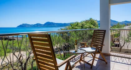 Holiday Home 'Ran De Mar' with Sea View, Private Terrace and Wi-Fi