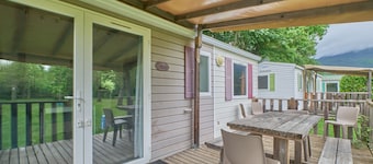Mobile Home "4 Personnes 207" with Shared Pool & Private Terrace