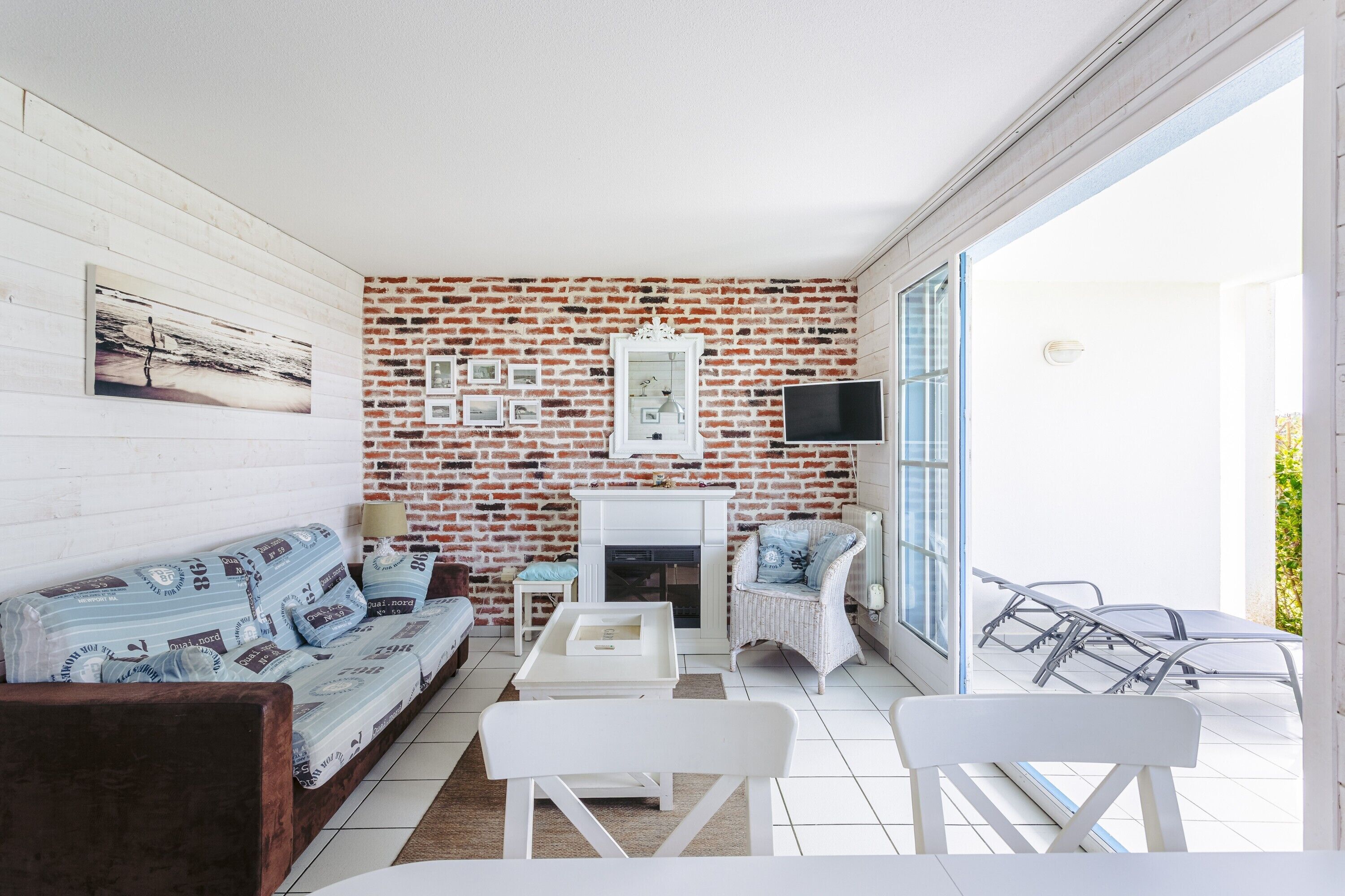 TV, DVD player, ping pong