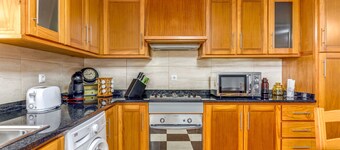 Vacation Home "Casas Dos Vinagreiros - Umbelina" with Sea View, Private Terrace & Wi-Fi