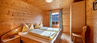 Apartment 'Thalhof Hochwart' with Mountain View, Shared Garden and Wi-Fi