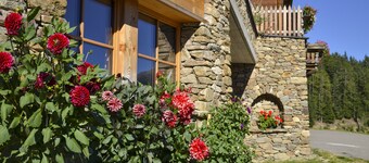 Apartment 'Thalhof Kornigl' with Mountain View, Shared Garden and Wi-Fi