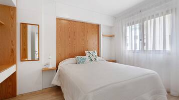 1 bedroom, iron/ironing board, free WiFi, bed sheets