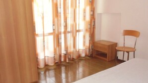 1 室のベッドルーム、WiFi、ベッドシーツ
