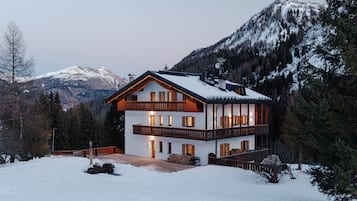 Esterni