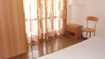 1 camera, Wi-Fi, lenzuola