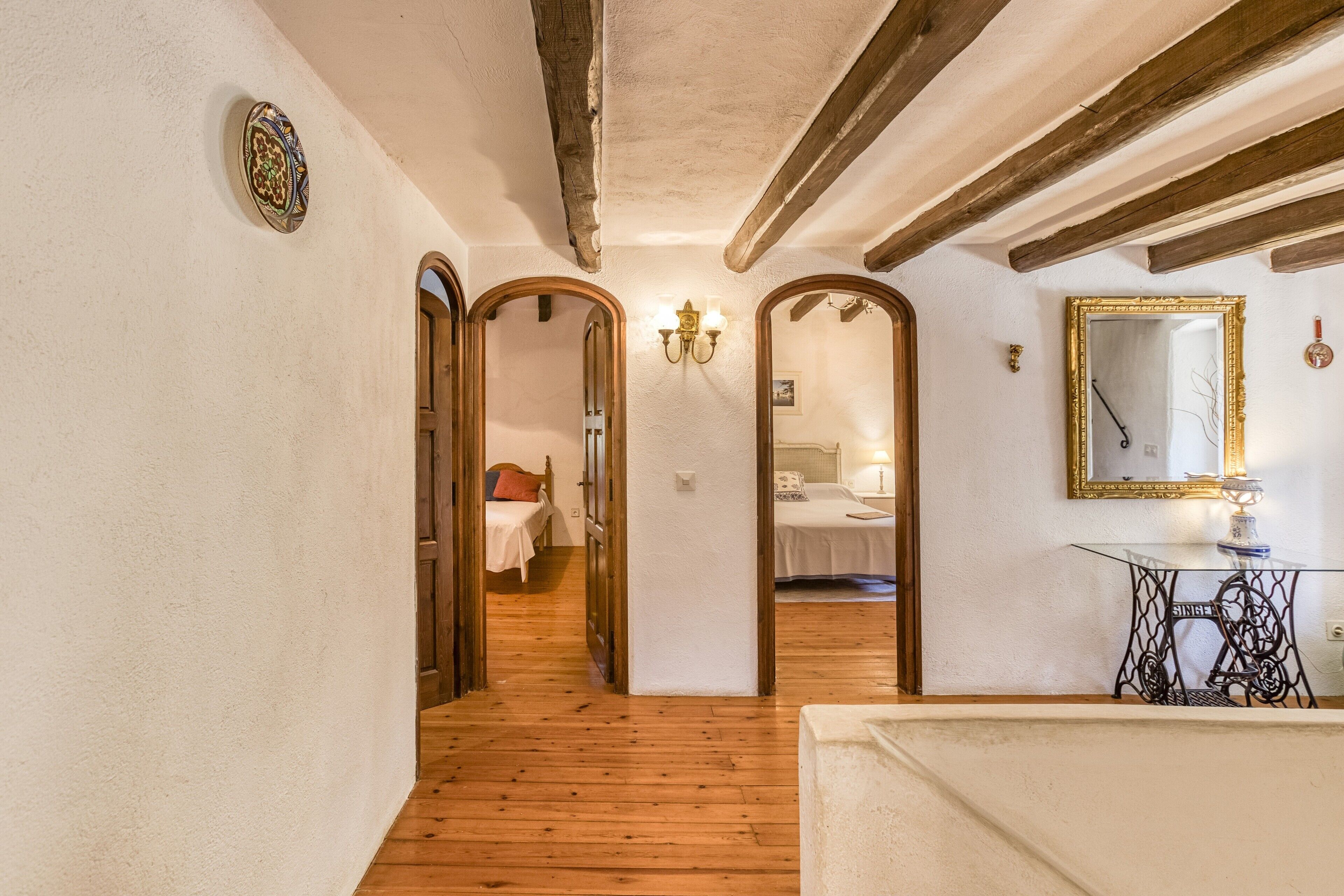 5 Schlafzimmer, Bügeleisen/Bügelbrett, kostenloses WLAN, Bettwäsche