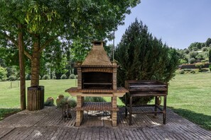 Property grounds - Holiday Home 'Usall Rural' with Private Pool, Wi-Fi and Air Conditioning (Porqueres)