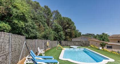 Holiday Home 'Usall Rural' with Private Pool, Wi-Fi and Air Conditioning