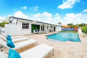 Outdoor pool, a heated pool