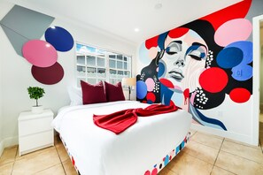 5 bedrooms, desk, iron/ironing board, WiFi