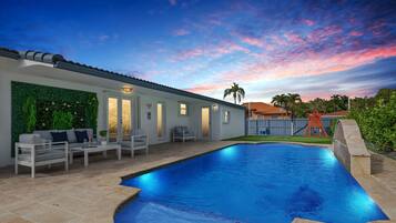 Piscine extérieure, piscine chauffée