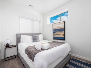 1 室のベッドルーム、アイロン / アイロン台、インターネット、ベッドシーツ