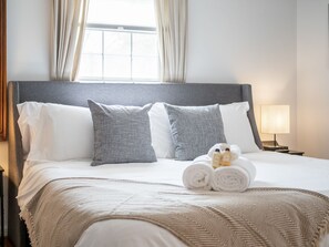 5 bedrooms