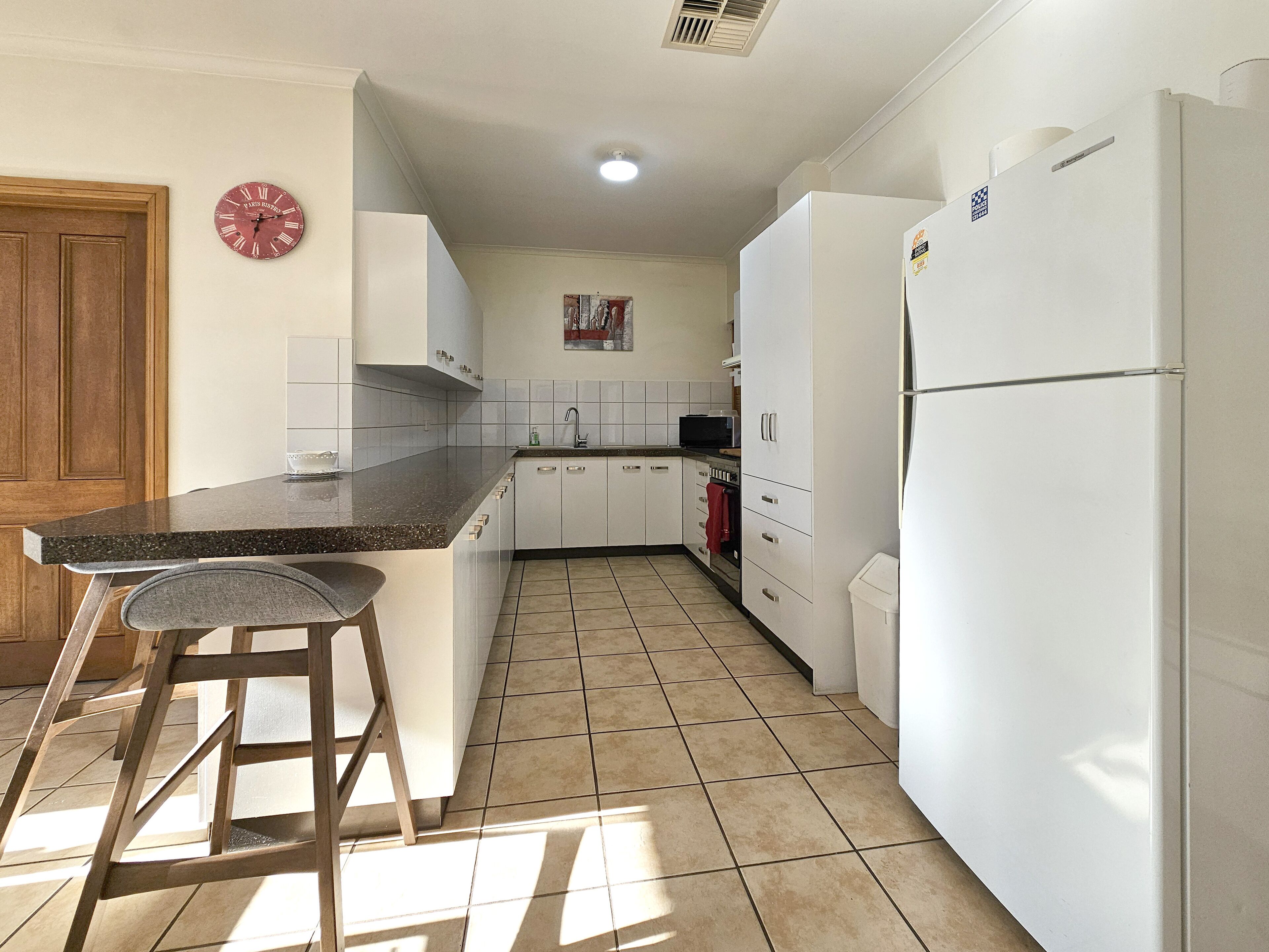 Mikrobølgeovn, ovn, kogeplade, opvaskemaskine