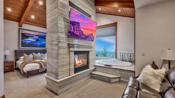 8 bedrooms, desk, free WiFi, bed sheets