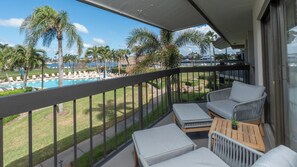 Property grounds - South Seas East D3 - 2 BR/2 BA - Over Looking Pool & Bay - Beach Access - Gated Community (Marco Island)