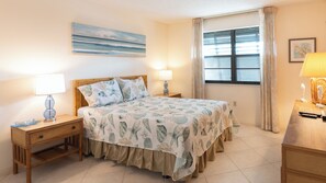 2 bedrooms, Internet, bed sheets - South Seas East D3 - 2 BR/2 BA - Over Looking Pool & Bay - Beach Access - Gated Community (Marco Island)
