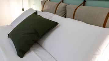 Classic Room | Egyptian cotton sheets, premium bedding, desk, laptop workspace