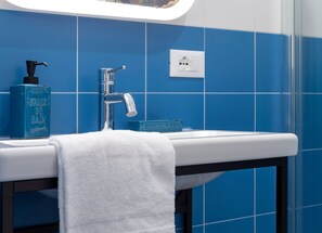 Bathroom - Ghiberti - Stylish Apartment (Trieste)