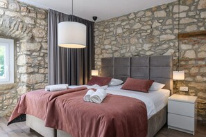 2 bedrooms, internet