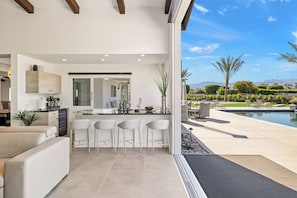 Imagen sin descripción, 3 de 50, botón