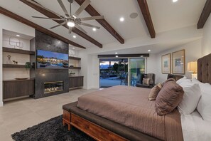 4 soverom, strykejern/-brett og wi-fi (inkludert)