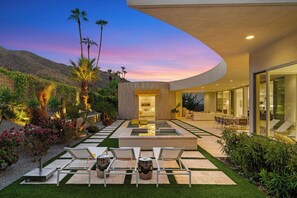 Terrace/patio - 'Rising Sun' South Palm Springs glam (Palm Springs)