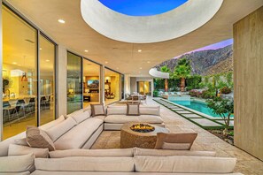 Imagen sin descripción, 3 de 50, botón