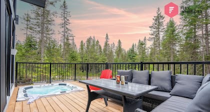 La Casa de Campo | Luxury, Comfort & Private hot tub near Quebec