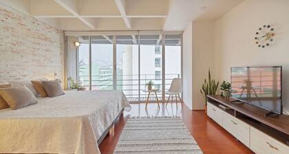 Spacious & cozy 2-bedroom duplex condo in Poblado Medellín