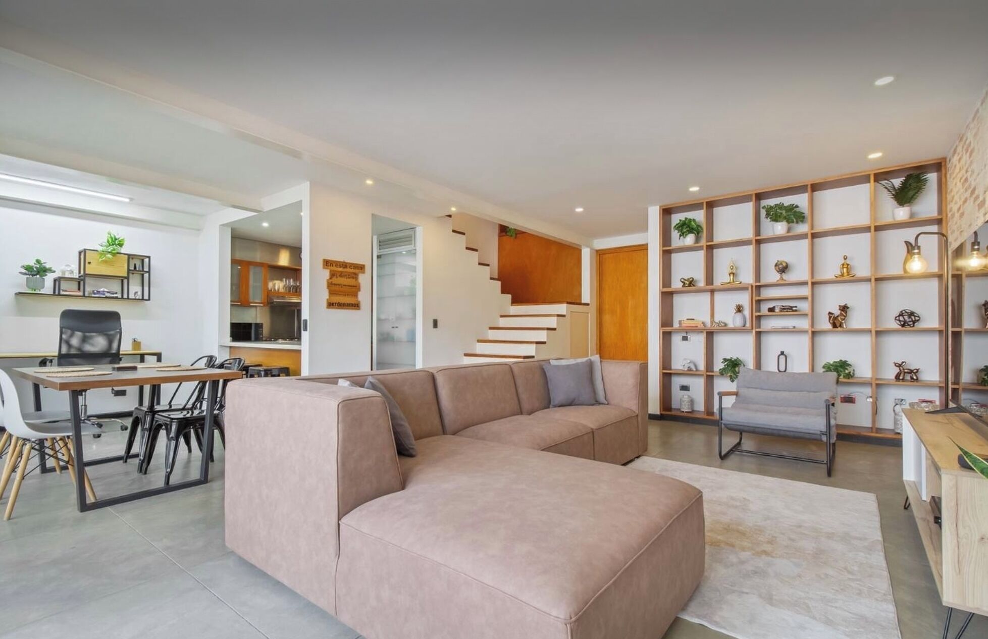 Smart TV, DVD player, stereo