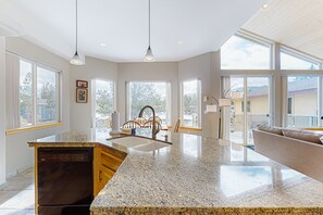 Interior - Lake Tahoe Hideaway with rooftop hot tub, fireplace, scenic balcony, & smart TVs (South Lake Tahoe)