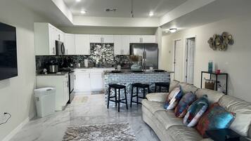 智能電視、書籍