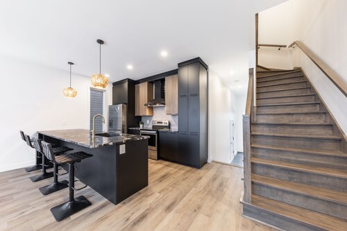 Magnifique Maison à 3mn de Marche du LAC Champlain 4 ch Idéal Pour les Familles