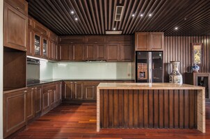 Presidential Studio Suite, Ocean View | Private kitchen | Electric kettle, dining tables