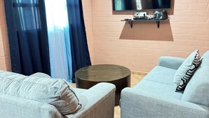 Junior Double Room - Riverside Lodge Bansang (ITC)